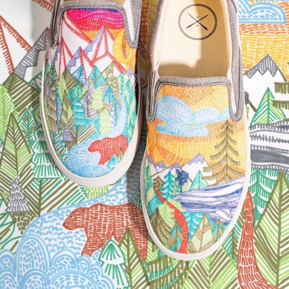 Inkaas Trek Slip-On Flats Comfort Apex Mountain Bear Fun Festival Size 8.5 Women